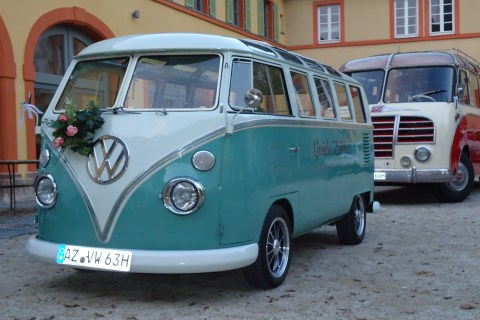 Nostalgiebusfahrten Guido Kelders, Hochzeitsauto · Kutsche Bechtheim, Kontaktbild