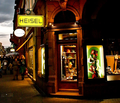 Heisel Herrenmode, Brautmode · Hochzeitsanzug Heidelberg, Logo